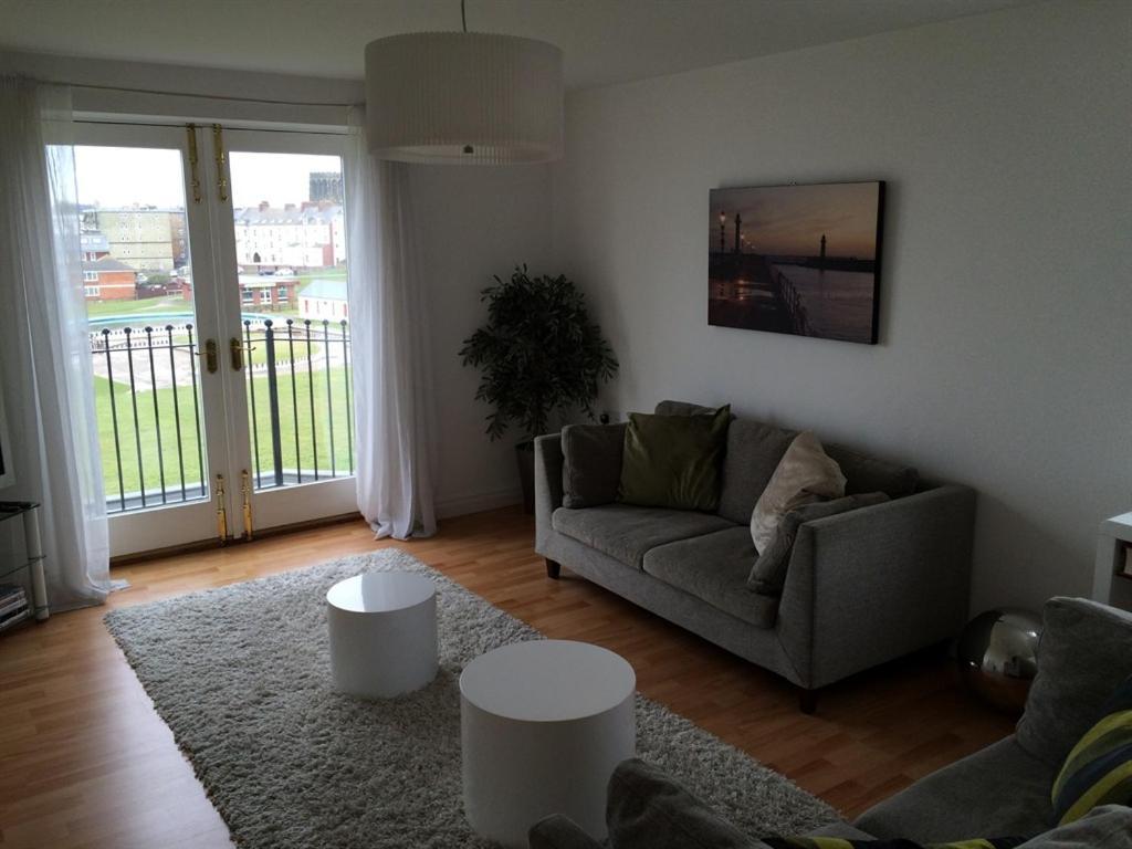 Appartement Oceans 12 à Whitby Extérieur photo