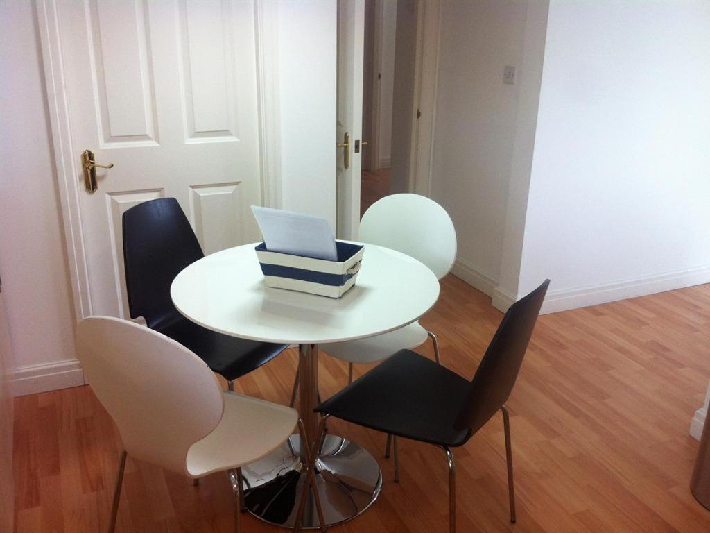 Appartement Oceans 12 à Whitby Extérieur photo